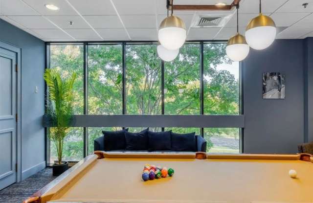 Flats at Shady Grove