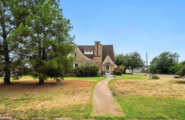 1781 University Boulevard