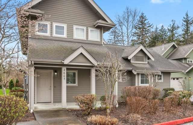 Spacious 3-Bedroom Condo/Townhome in Peaceful Cordata Neighborhood