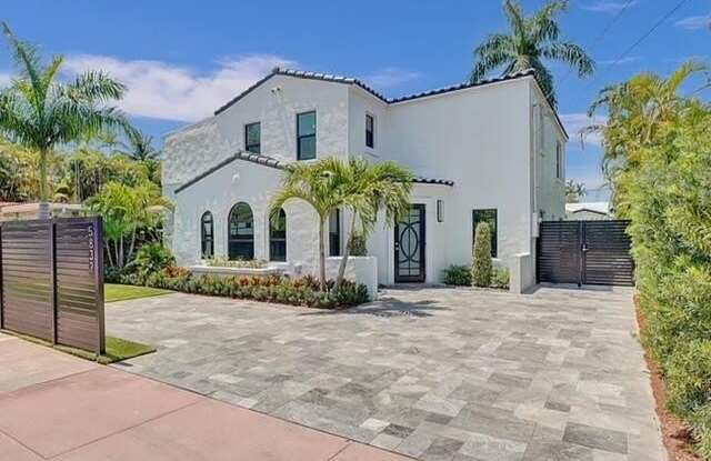 Photo of 5832 Alton Road