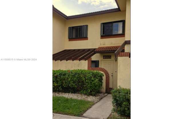 4665 NW 89th Ave - 4665 Northwest 89th Avenue, Sunrise, FL 33351