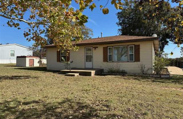 Photo of 1424 S Academy Road