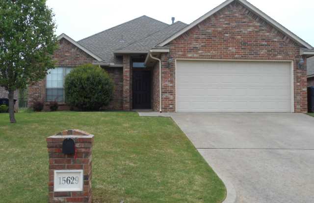 Gorgeous 4 Bed 2 Bath in Gated Community