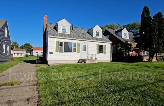7211 Amherst Ave