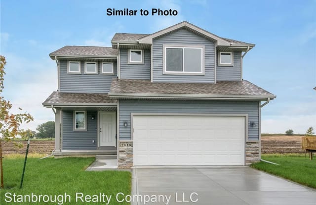 925 Knoll Drive - 925 Knoll Drive, Norwalk, IA 50211