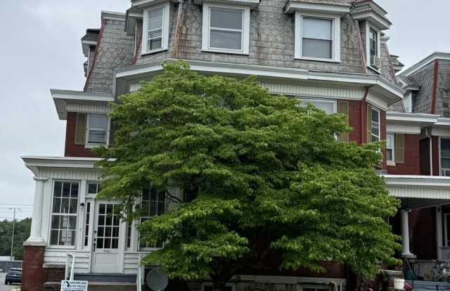 49 W. Commerce Street, Chambersburg, PA 17201