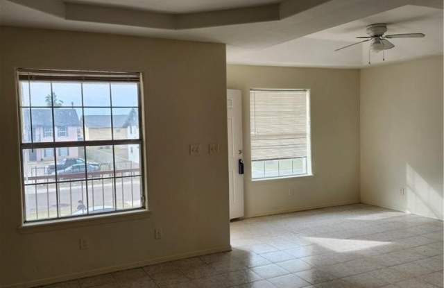 216 Gastel Circle unit: 4