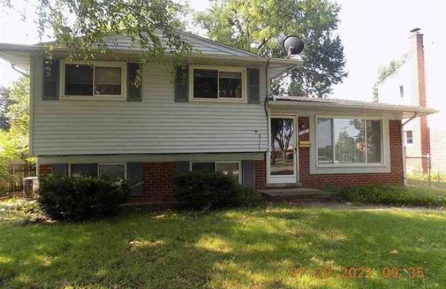 1139 West Elmwood Avenue - 1139 West Elmwood Avenue, Clawson, MI 48017