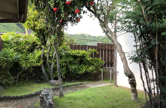 Photo of 2349 Palolo Ave