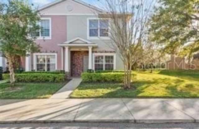 1040 SLEEPY OAK DRIVE