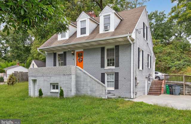 Photo of 9824 OLD FORT Road