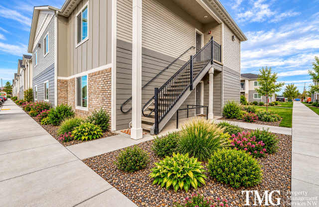 Ridgecrest Apartments