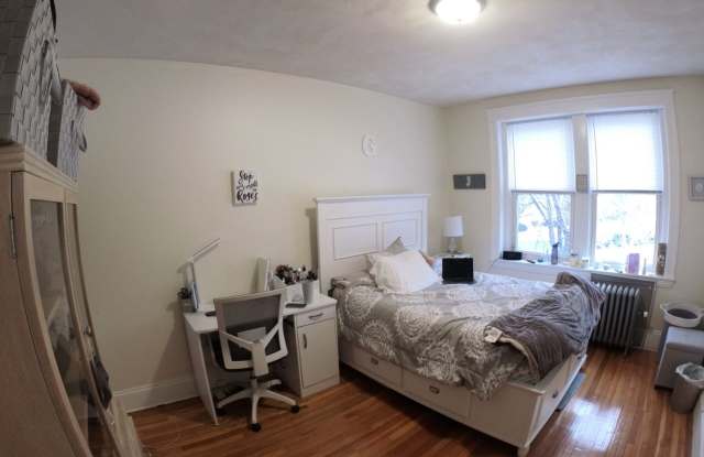 Excellent 4 Bedroom- No Broker Fee