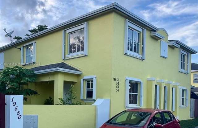 Photo of 19550 SW 103rd Ct