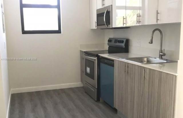 Photo of 1119 SW 6th St