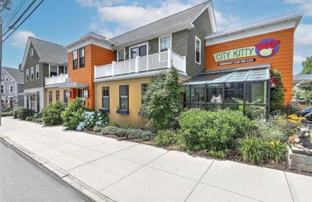 400 Hope Street unit: 3