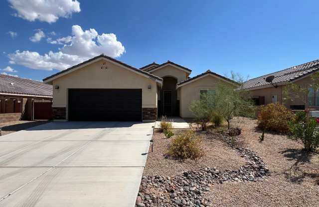 POOL & SPA HOME IN THE FOOTHILLS!