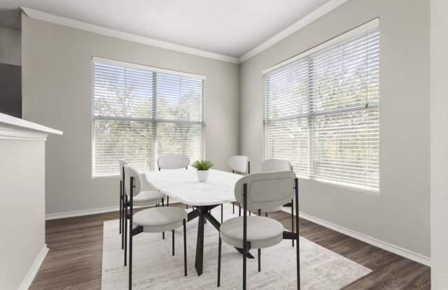 Elan Apartment Homes