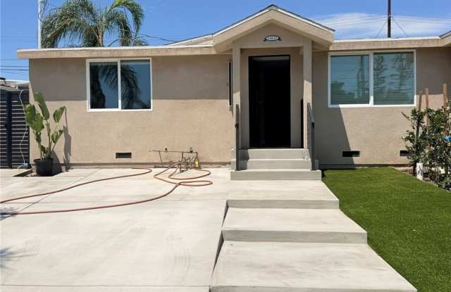 Photo of 13837 Branford Street