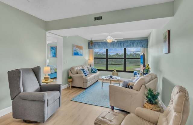 28 PLANTATION DRIVE 204