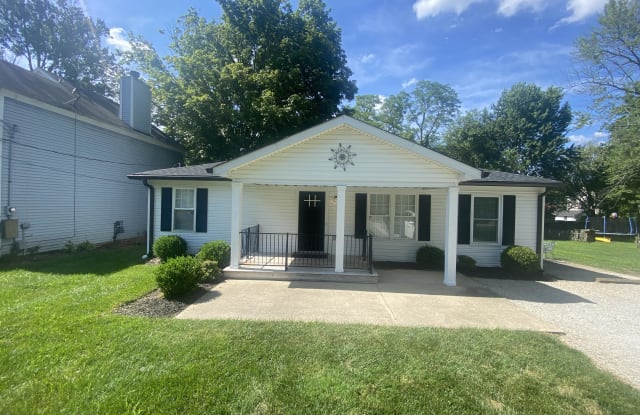 11917 Bragg Avenue - 11917 Bragg Avenue, Middletown, KY 40243