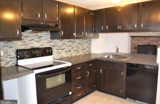 116 LAUREL VALLEY Court