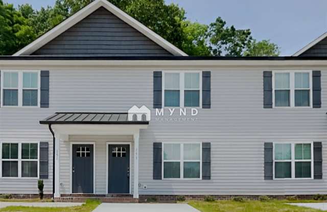 153 McKinnon Ave NE