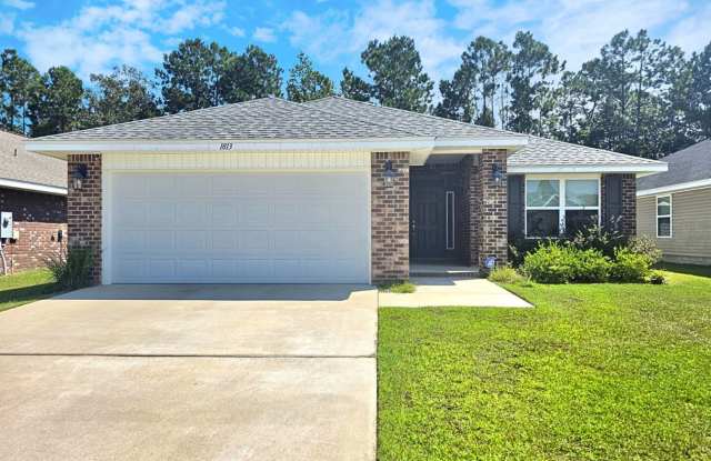 Photo of Spacious 4BR Home Near Navy Federal  UWF – Modern Comfort Meets Convenience