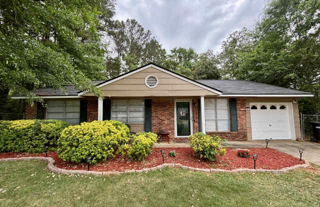 8001 Twin Chapel Dr