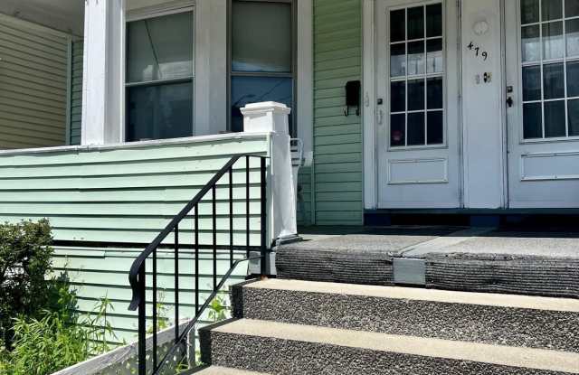 Photo of 479 West Street