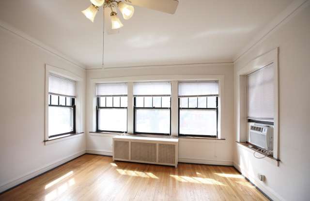 7669 N. Sheridan #3F