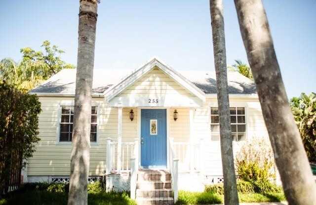 255 NE 12th Street