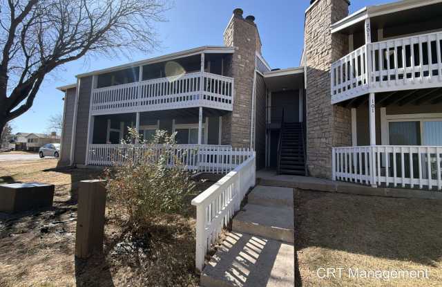 Spacious 3-Bedroom Condo with In-Unit Laundry – Convenient Aurora Location