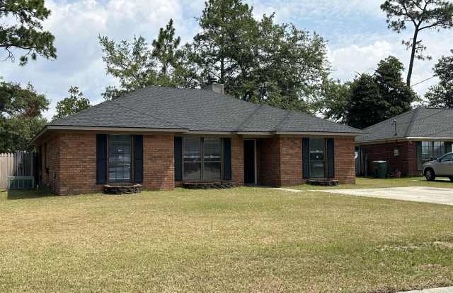 1304 Crossgate Court - 1304 Crossgate Court, Hinesville, GA 31313