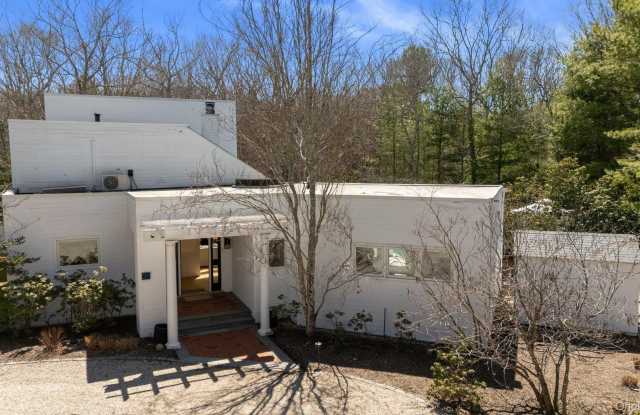 35 Ely Brook Road