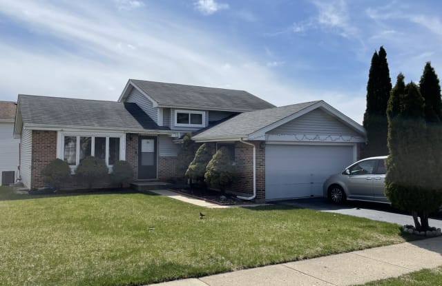 1055 E Cunningham Drive - 1055 East Cunningham Drive, Palatine, IL 60074