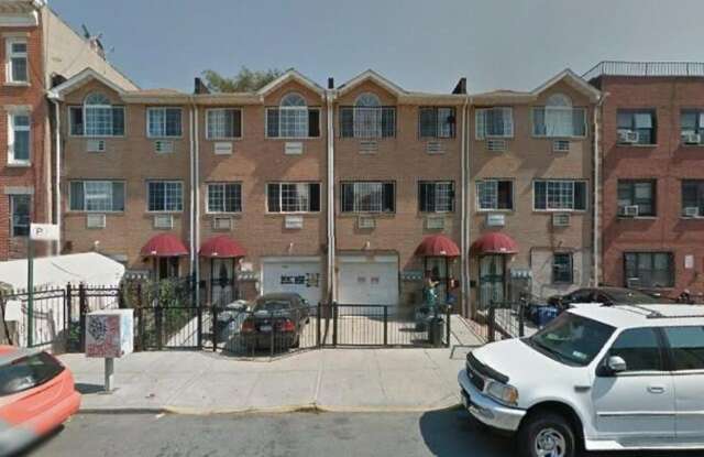 Photo of 994 Halsey Street