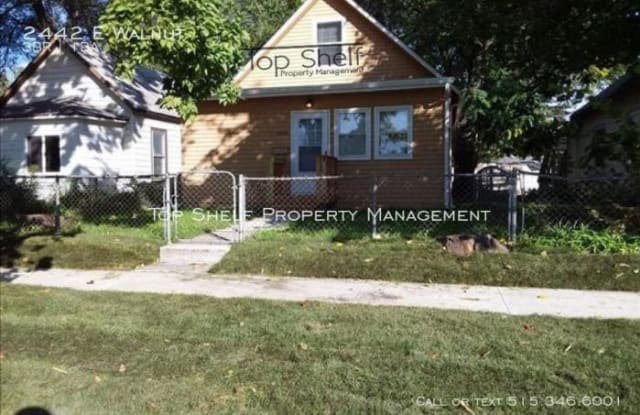 2442 E Walnut - 2442 East Walnut Street, Des Moines, IA 50317