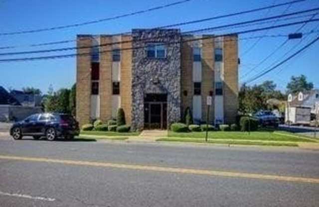 Photo of 196 Hamilton Avenue unit: 2