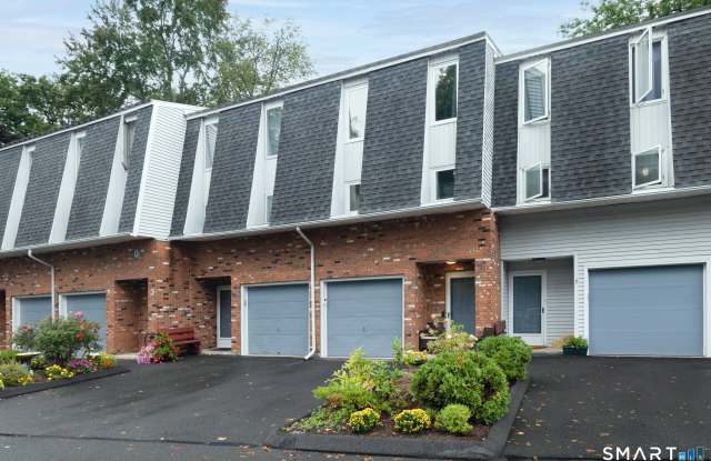 Photo of 410 Farmington Avenue