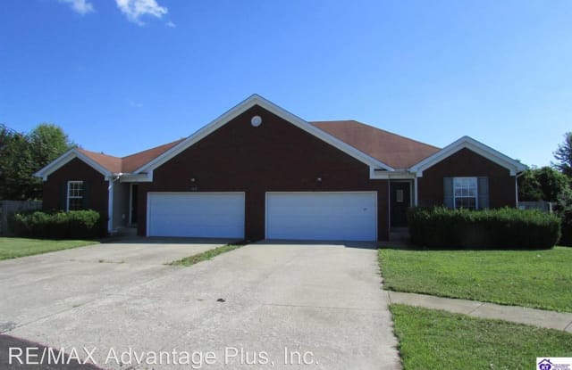 160 Red Hawk Dr - 160 Red Hawk Drive, Radcliff, KY 40175