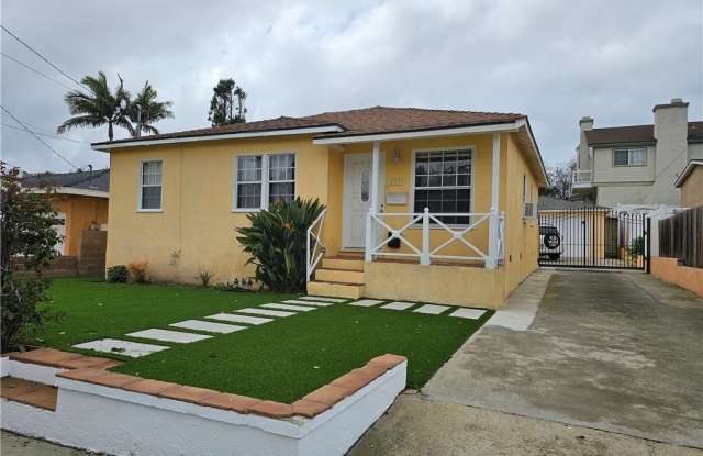 313 S Aviation Boulevard