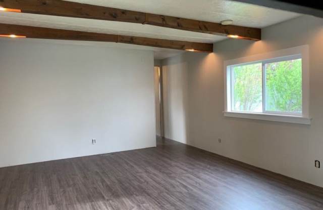 3 bed 1.5 bath mobile