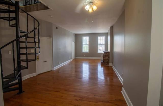 1703 S 8th Street