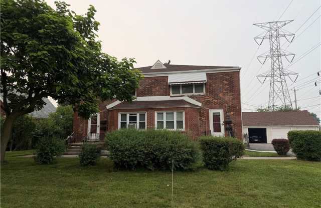 808 Cleveland Drive