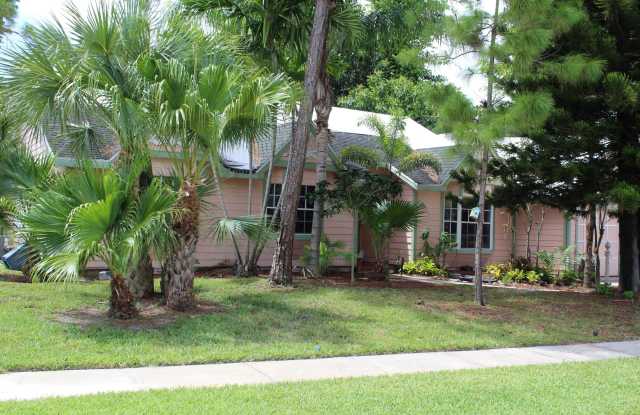 Photo of 785 Juniper Place