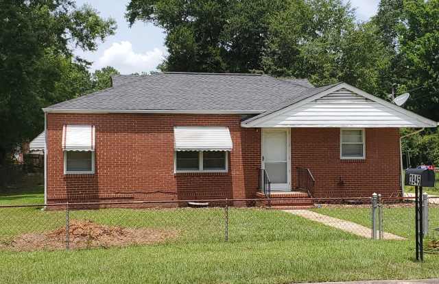 3945 Singer Dr