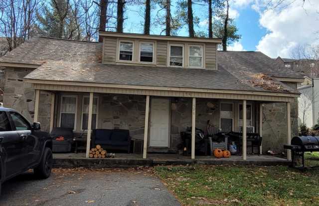 Photo of 598 Old E King Street