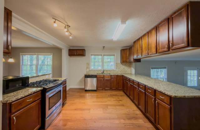 518 Barbashela Circle