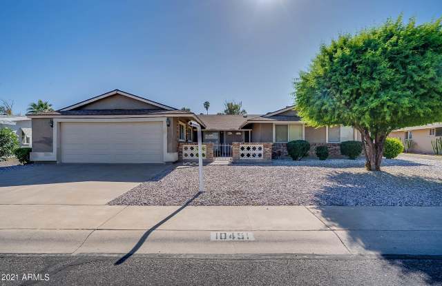 10451 W WININGER Circle